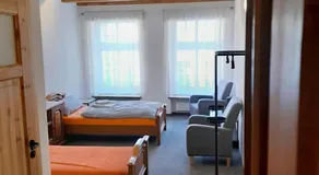 Academus - Pub, Rooms, Cider - Image 2