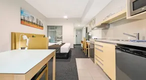 '18th in the Clouds' CBD Resort Living with Pool - Image 5