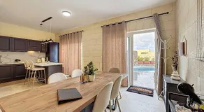Peaceful Home with Private Pool and Rooftop Jacuzzi - Image 4