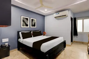 OYO Collection O Dr. NTR University Of Health Sciences Formerly Hotel V Elite - Image 2