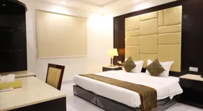 Quiet Rooms 9 Serviced Apartments - Image 2