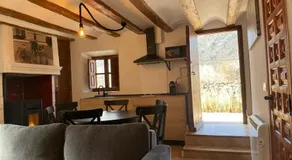 Acogedora casa con patio-parking - Image 3