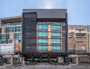 Loft Bangkok Hotel - Image 4