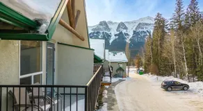 BANFF WOODS LODGE - Image 4