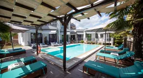 Sea Pearl Luxury Apartments - Image 3