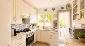 Panorama Hills Cala Porter - Image 4