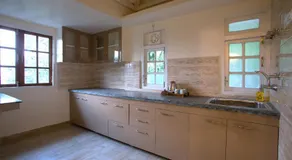 The Hilltop Haven - Image 2
