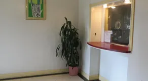 Jet Inn - Image 4