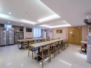 Vienna Hotel Nanning Qingxiu Mountain - Image 3