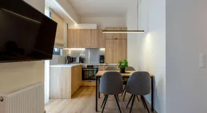IO SUITES - Image 3