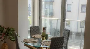 Golf Links Seafront Serviced Apartment - Image 2