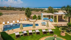 Sunshine Villa with Private Pool by Estia - Image 4