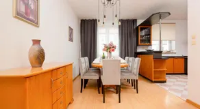Zweistöckige Wohnung | 3 Schlafzimmer | Garagenstellplatz - Image 4