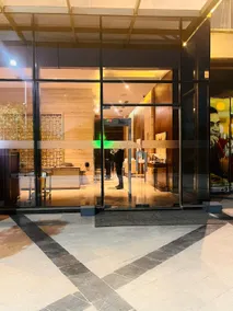 Luxury Private Studio Apt | Stayflix & Chill | - Image 3