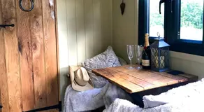 Roosters Retreat - Image 2