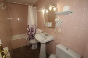 Hostal El Raco De Castello - Image 5