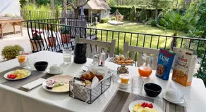 B&B Monroe - Image 3