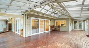 Elegant Luxury - Family Entertainer in Ringwood - Image 5