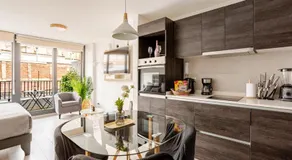 Departamento Suite moderno con ubicación privilegiada en el centro de Santiago, cercano a Palacio De La Moneda y lugares turísticos de la ciudad CON AIRE ACONDICIONADO - Image 2