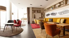 Vienna House Easy by Wyndham Osnabrück City & Apartments - Image 2