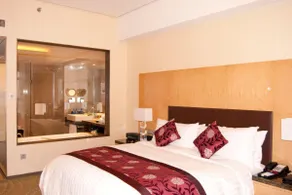 Crowne Plaza Tianjin Binhai By IHG - Image 5