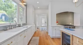 Blissful South Hill Retreat - Image 3