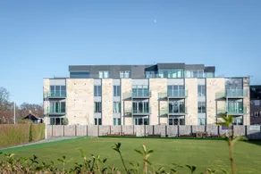 Square Green - No 14 Balcony - Image 5