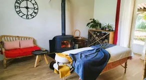 Les Gites du Fesquet - agréable T2 indépendant dans cadre calme et verdoyant - Image 2