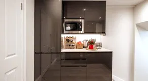 Niru Experience Jewel of Ifield Road 2BD 2BA - Image 5