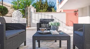 E & G - Figareto Apartment - Image 4