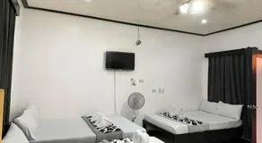 Mia's Suites - Image 2