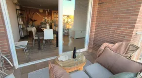 Appartement avec internet haut débit et terrasse | Vue montagne | Parfait pour le travail à distance - Image 3