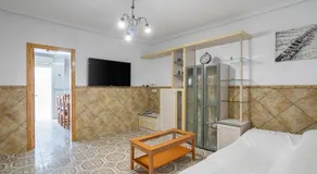 Casa Vacanze 'Geranio' con Terrazza Privata, Wi-Fi e Aria Condizionata - Image 2