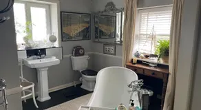 B & B Ryde - Image 5