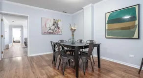 Beautiful Remodeled Penthouse Unit in Old Town - Image 5