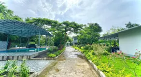 Mishita Resort couple friendly with pool near beach - Image 5