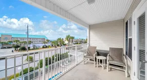 Condo with Gulf View & pool, beach access & bunks - Image 5