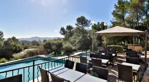 Les Arbousiers Village Hôtel Provençal - Image 2
