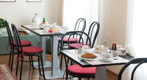 Hotel Gardenia - Image 5