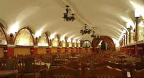 Aranykorona Hotel - Image 2