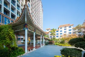 Wuhan Rongtong Zhongnan Garden Hotel - Image 2