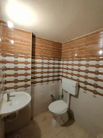 Private Suite @ ECR -NO COUPLES, Modern, Peaceful - Image 2