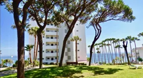 Appartement de vacances convivial et familial avec jardin, piscine et terrasse | Vue jardin | À côté de la plage | Parfait pour le travail à distance - Image 4