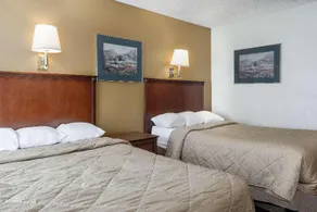 Travelodge Pelham Birmingham - Image 3