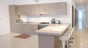 Marina, Bright Three Bedroom close to Valletta - Image 3