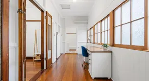 Family-Friendly Home in Vibrant West End - Image 5