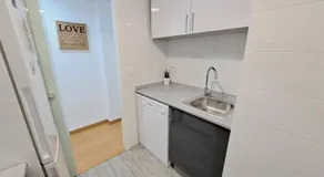 Céntrico apartamento en Valencia próximo parada de metro Ángel Guimerà - Image 5