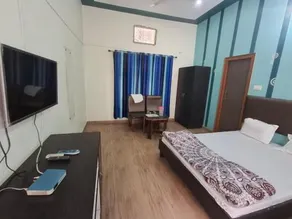 Treat Hotel And Restaurant - Image 2