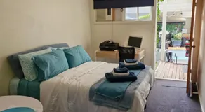 The Cozy Cottage - Image 2