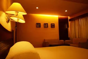 KF Hotel - Image 5